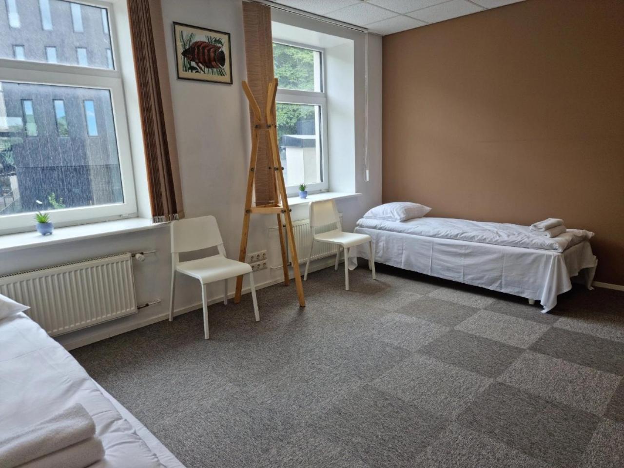 Room Near City Center Harbour Таллин Экстерьер фото
