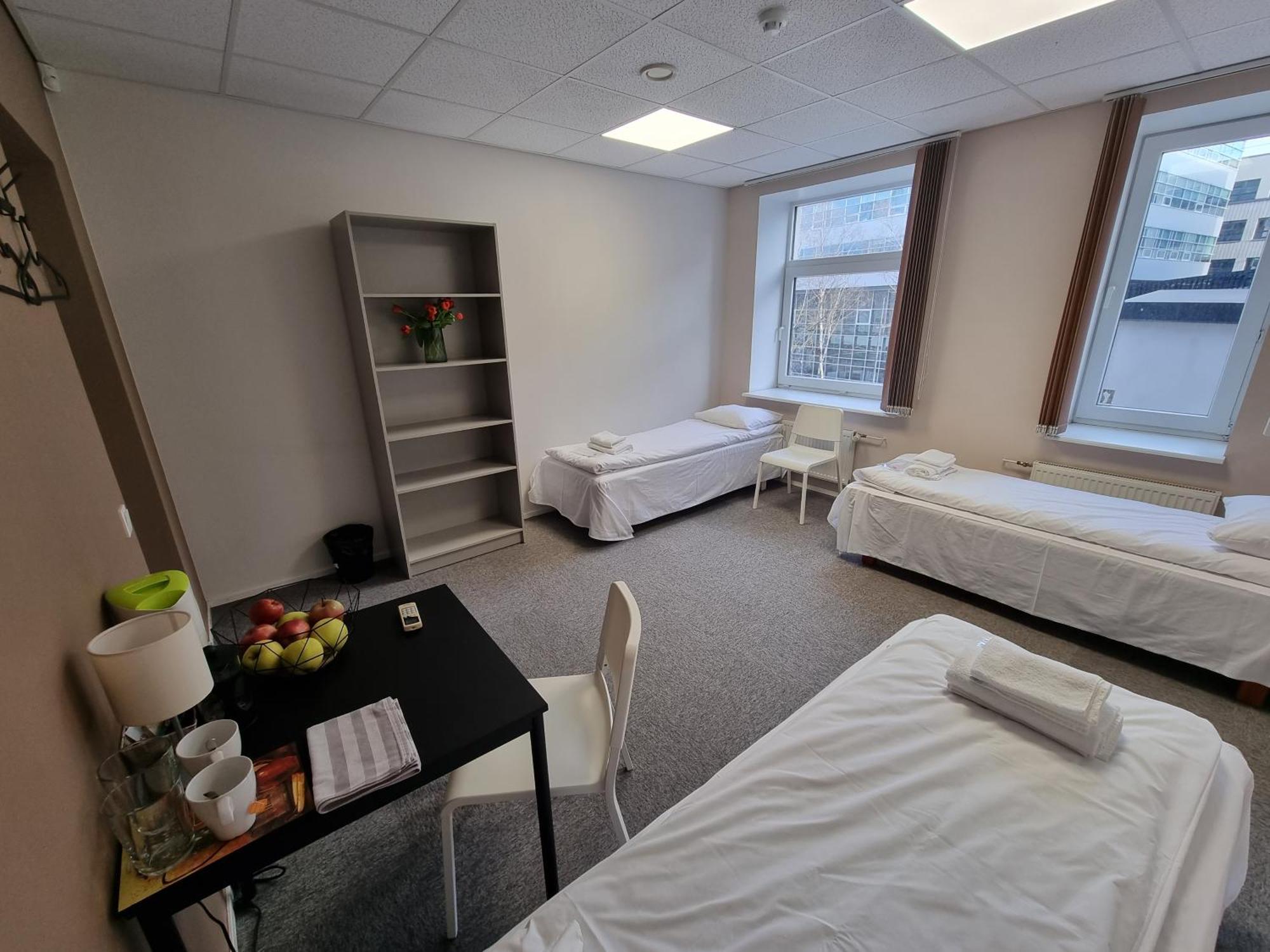 Room Near City Center Harbour Таллин Экстерьер фото