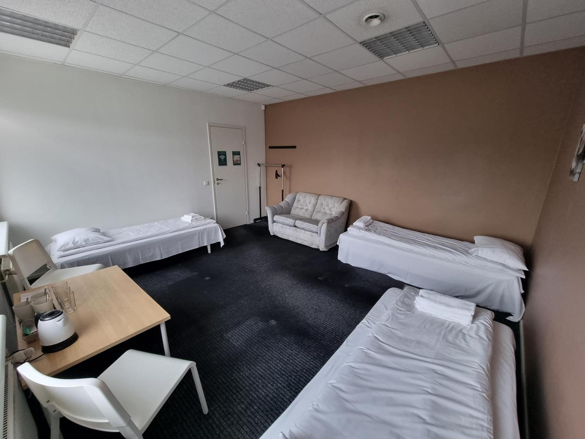 Room Near City Center Harbour Таллин Экстерьер фото